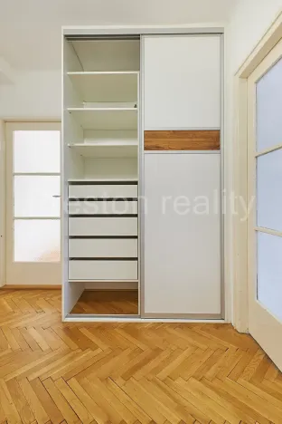 Pronájem bytu 2+1, Praha - Holešovice, U měšťanského pivovaru, 86 m2
