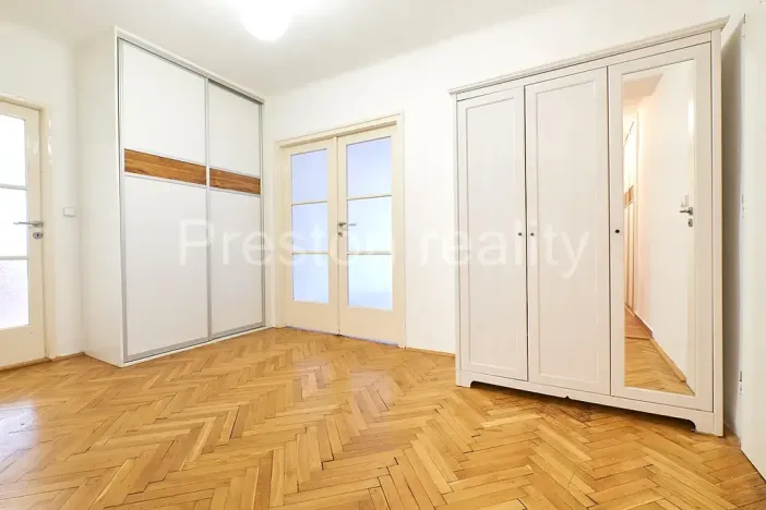 Pronájem bytu 2+1, Praha - Holešovice, U měšťanského pivovaru, 86 m2