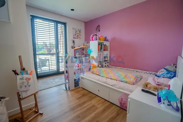 Prodej rodinného domu, Dynín, 219 m2