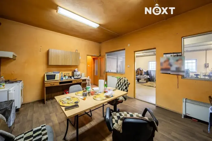Pronájem výrobních prostor, Boršov nad Vltavou, 400 m2