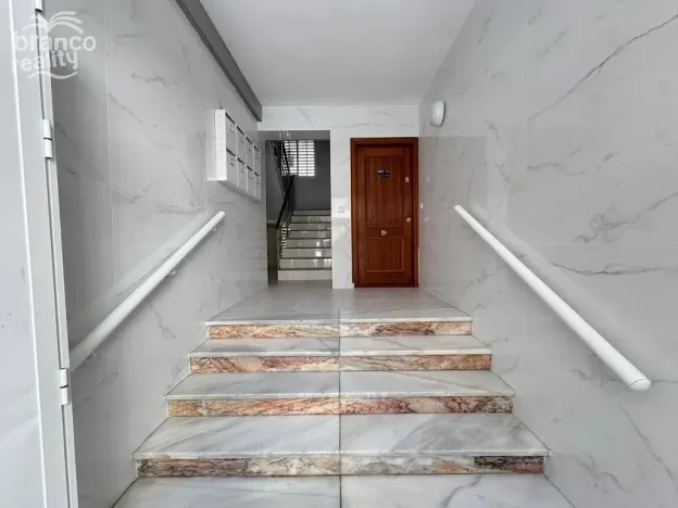 Prodej bytu, Torrevieja, Alicante, Španělsko, 65 m2