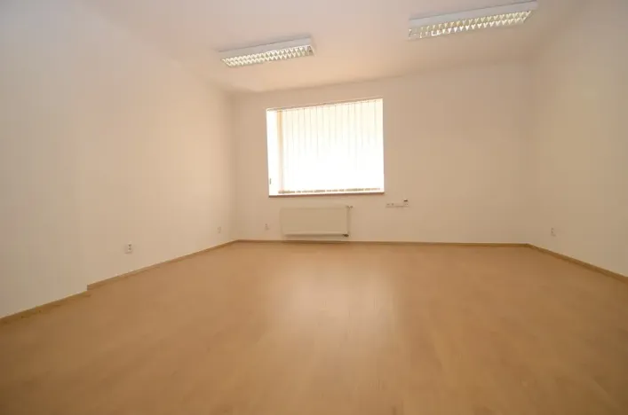 Pronájem kanceláře, Praha - Vysočany, Lisabonská, 53 m2