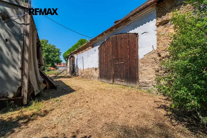 Prodej pozemku pro bydlení, Svéradice, 2388 m2