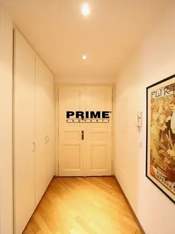 Pronájem bytu 3+1, Praha - Nové Město, Odborů, 81 m2