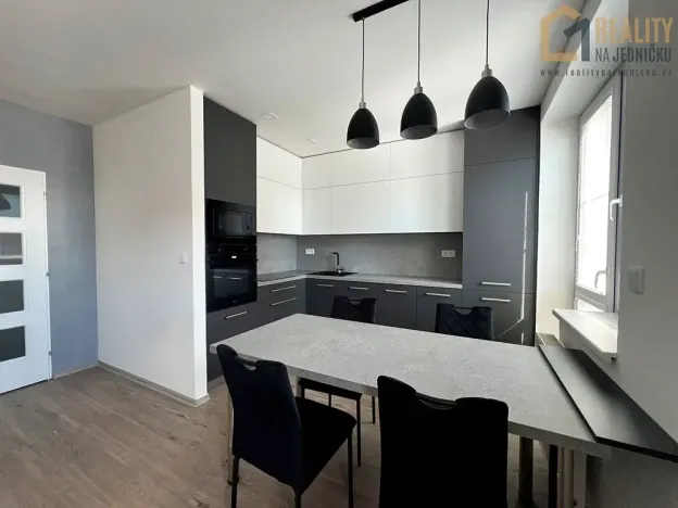 Pronájem bytu 2+kk, Ústí nad Orlicí, Popradská, 47 m2