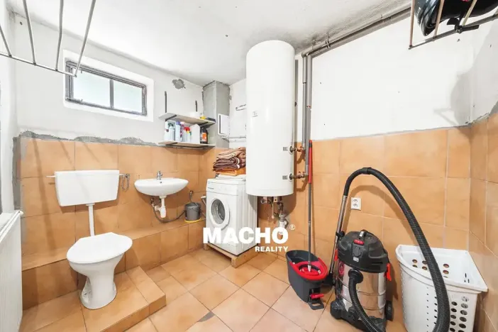 Prodej rodinného domu, Okrouhlo, 163 m2