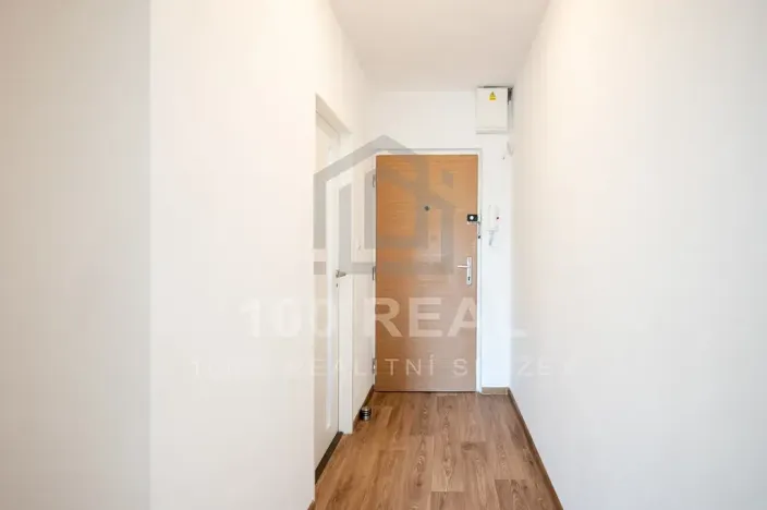 Pronájem bytu 1+kk, Hradec Králové, Selicharova, 30 m2