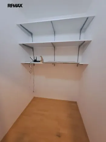 Pronájem bytu 2+1, Praha - Běchovice, Českobrodská, 77 m2