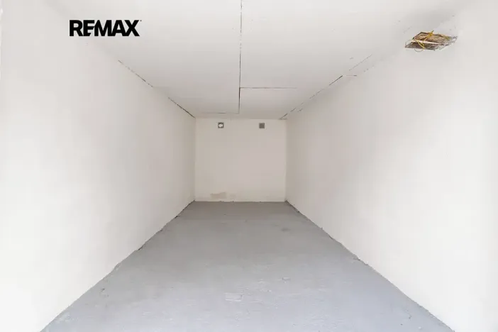Prodej garáže, Praha - Břevnov, 18 m2