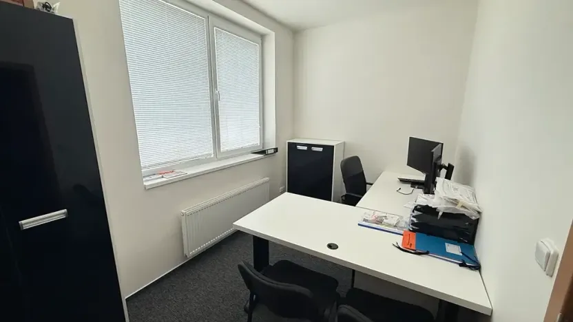 Pronájem kanceláře, Plzeň, Jateční, 230 m2