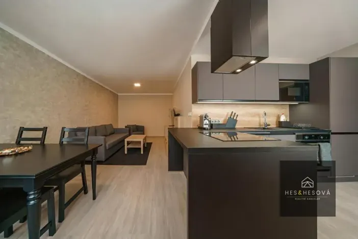 Prodej bytu 5+kk, Praha - Žižkov, Hartigova, 124 m2