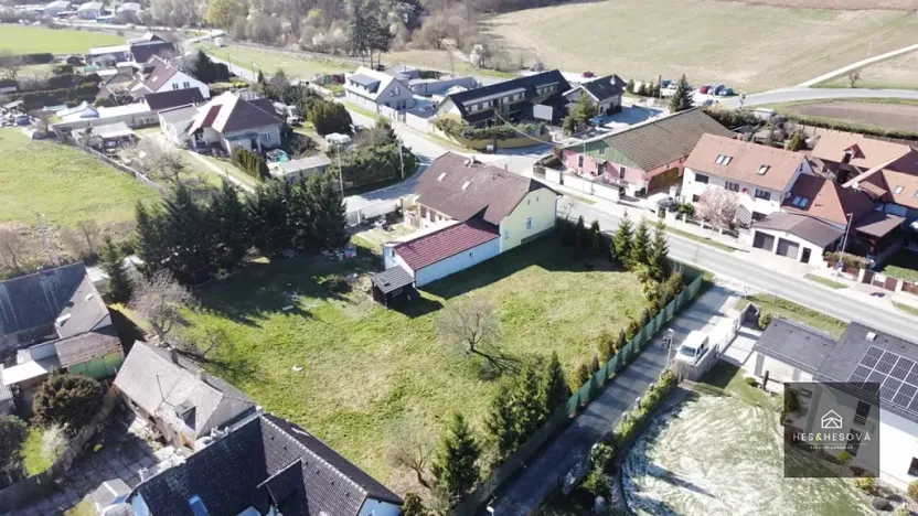 Prodej pozemku pro bydlení, Nučice, 1300 m2