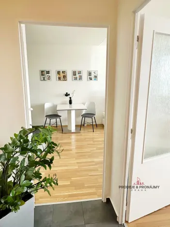 Prodej bytu 2+kk, Praha - Jinonice, K rovinám, 46 m2