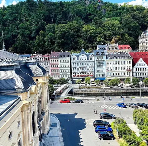 Prodej bytu 2+1, Karlovy Vary, Divadelní náměstí, 90 m2