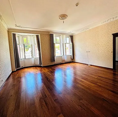 Prodej bytu 2+1, Karlovy Vary, Divadelní náměstí, 90 m2