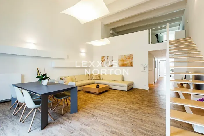 Pronájem bytu 3+1, Praha - Holešovice, Na Maninách, 150 m2