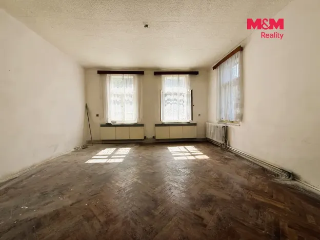 Prodej rodinného domu, Pulečný, 450 m2