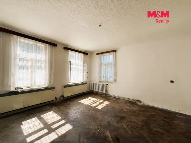 Prodej rodinného domu, Pulečný, 450 m2