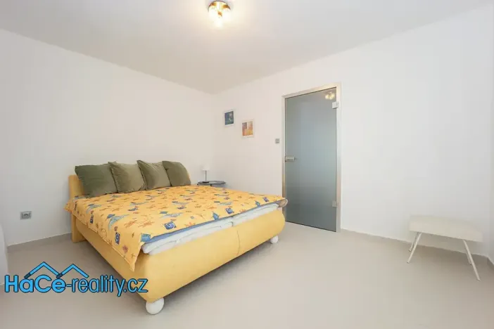 Prodej rodinného domu, Mikulovice, Dlouhá, 200 m2