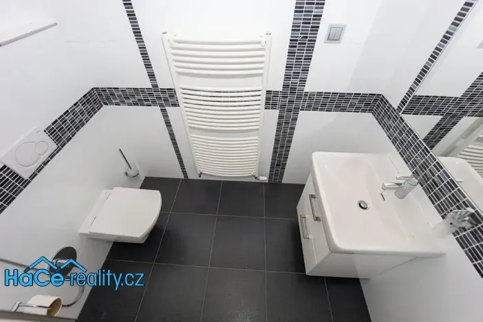Prodej rodinného domu, Mikulovice, Dlouhá, 200 m2