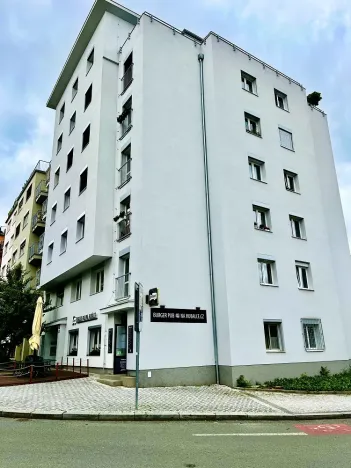 Pronájem bytu 2+kk, Praha - Střešovice, Za Hládkovem, 40 m2