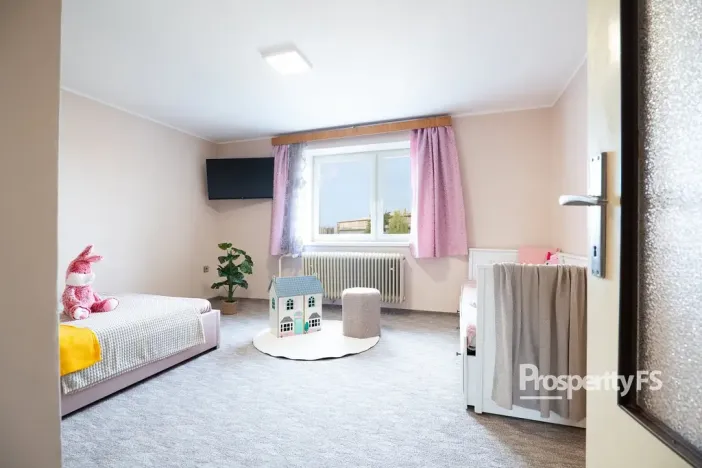 Prodej rodinného domu, Hořešovičky, 256 m2