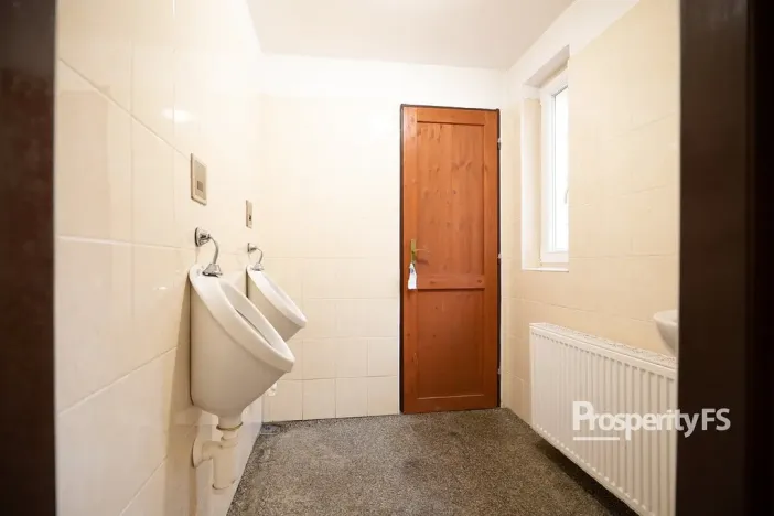 Prodej obchodního prostoru, Děčín - Děčín IV-Podmokly, Bezručova, 143 m2