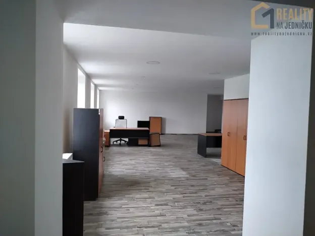 Pronájem kanceláře, Hořice, Žižkova, 160 m2