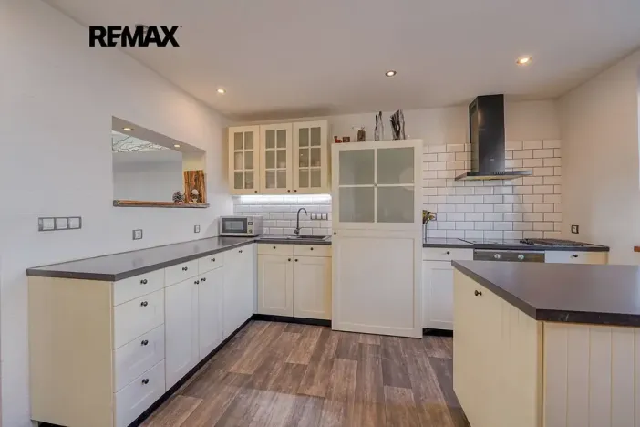 Prodej rodinného domu, Zbůch, Luční, 230 m2