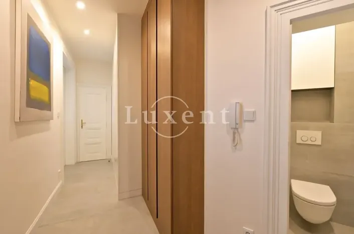 Pronájem bytu 2+kk, Praha - Vinohrady, náměstí Jiřího z Poděbrad, 56 m2