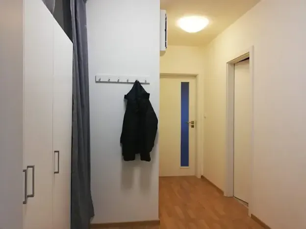 Pronájem bytu 2+kk, Praha - Vršovice, Karpatská, 57 m2