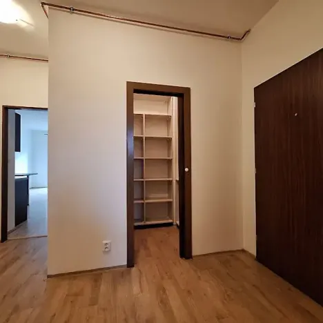 Pronájem bytu 2+kk, Praha - Strašnice, Černokostelecká, 47 m2