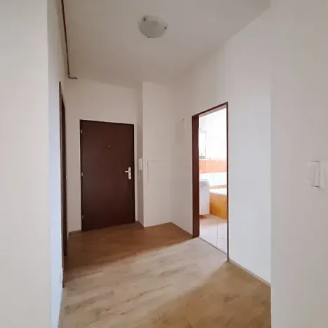 Pronájem bytu 2+kk, Praha - Strašnice, Černokostelecká, 47 m2