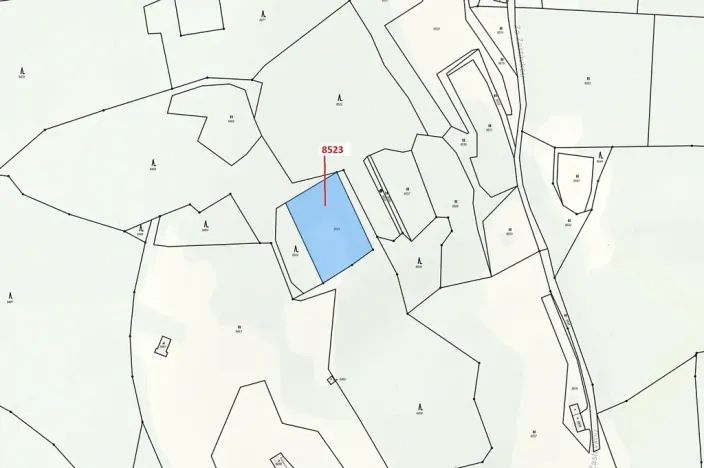 Dražba pole, Vsetín, 2343 m2