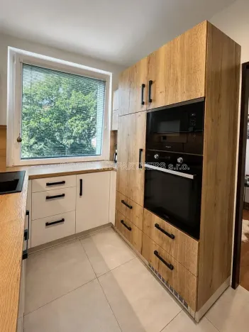 Prodej bytu 4+kk, Zlín, Středová, 77 m2