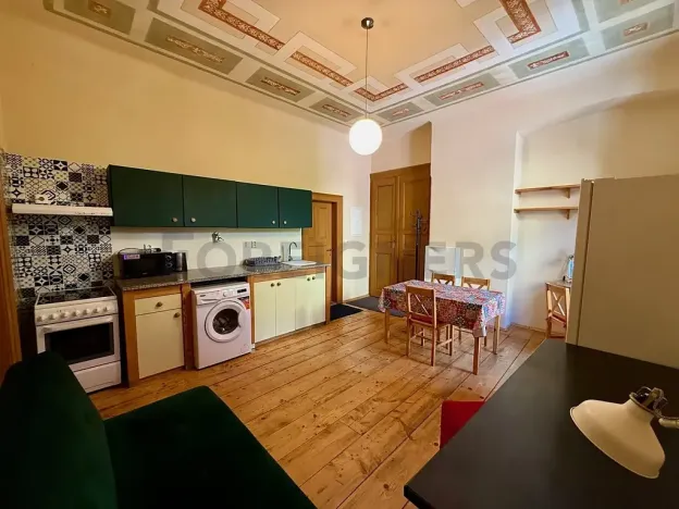 Pronájem bytu 2+kk, Hradec Králové, Komenského, 40 m2