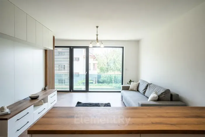 Pronájem bytu 2+kk, Hradec Králové, Pálenecká, 60 m2