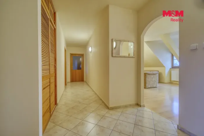 Pronájem bytu 4+kk, Bor, náměstí Republiky, 122 m2
