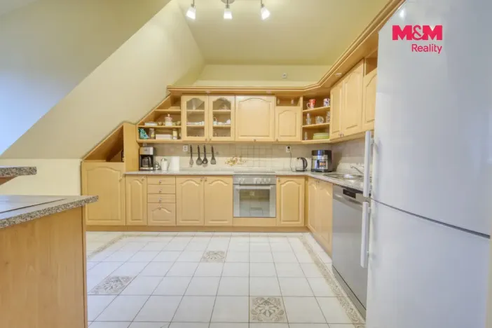 Pronájem bytu 4+kk, Bor, náměstí Republiky, 122 m2