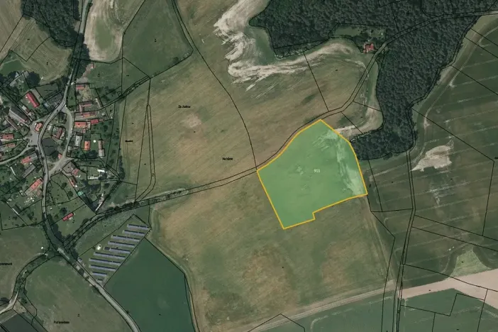 Prodej pole, Hlohovice, 25592 m2