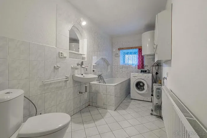 Prodej rodinného domu, Suchdol, 210 m2