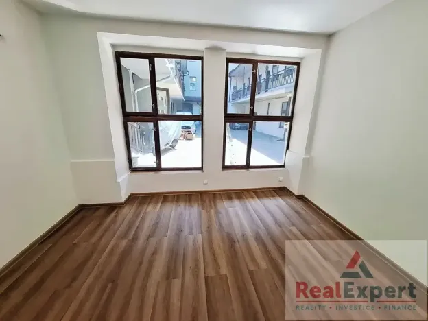 Pronájem obchodního prostoru, Praha - Vinohrady, Máchova, 70 m2