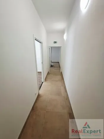 Pronájem obchodního prostoru, Praha - Vinohrady, Máchova, 70 m2