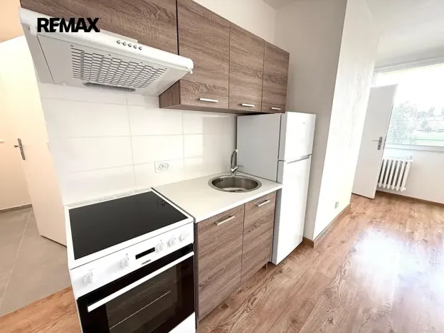 Pronájem bytu 2+kk, Slaný, Otakara Jaroše, 36 m2