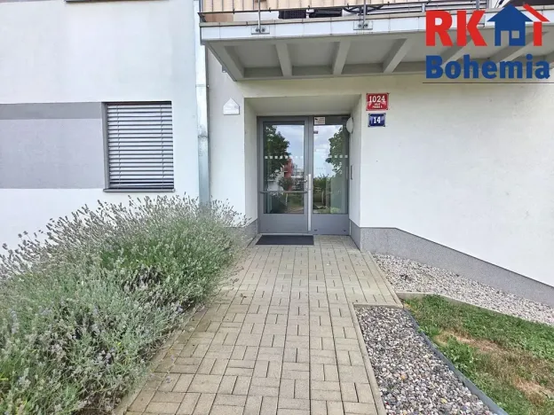 Pronájem bytu 2+kk, Praha - Háje, Loosova, 54 m2