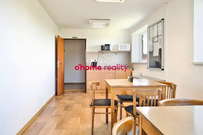 Prodej výrobních prostor, Čehovice, 1210 m2