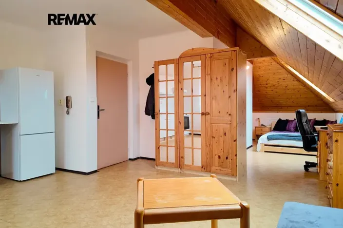 Pronájem bytu 1+kk, Senohraby, U školky, 41 m2