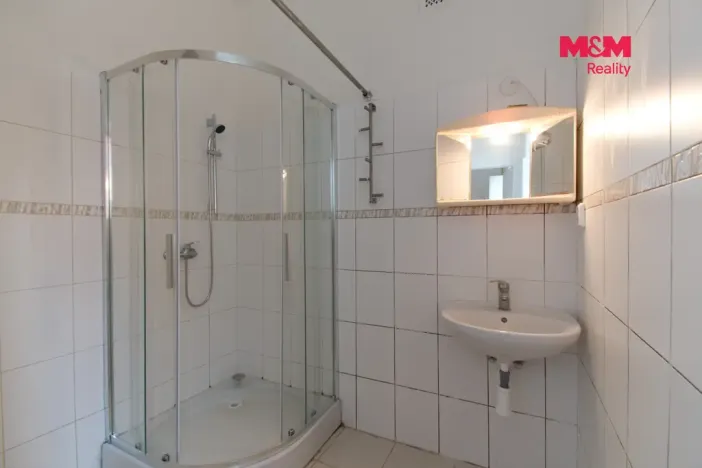 Pronájem bytu 4+1, Valašské Meziříčí - Krásno nad Bečvou, Mostní, 80 m2
