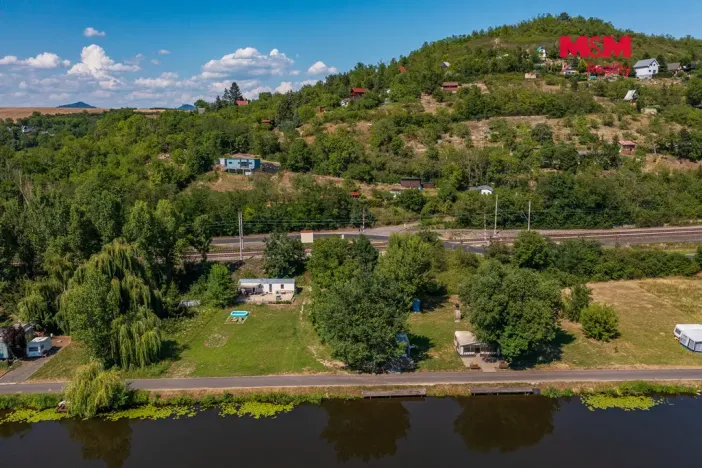 Prodej zahrady, Křešice, 612 m2