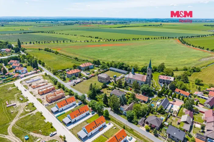 Prodej pozemku pro bydlení, Dvory - Veleliby, 618 m2
